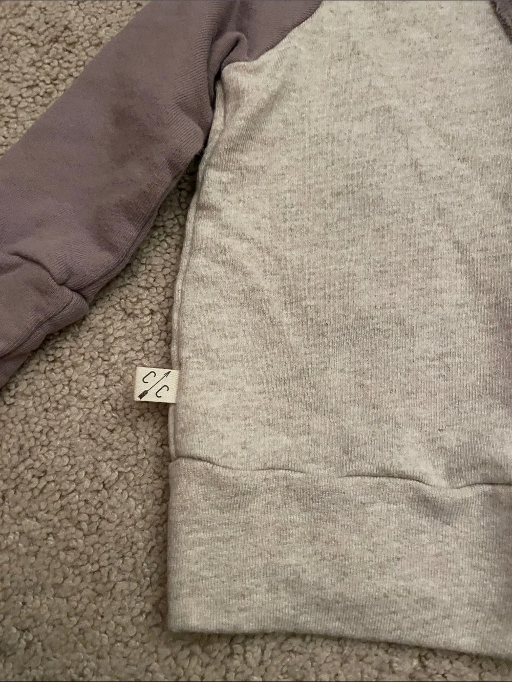 Childhood’s Clothing Two-Tone Gray & Lavender Kids Sweatsuit Set